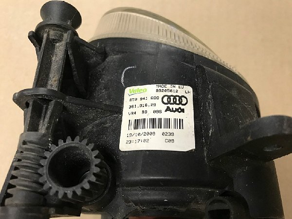  8T0 941 699 Audi A4 A6 Mlhovka mlhové světlo přední Halogen   - 7