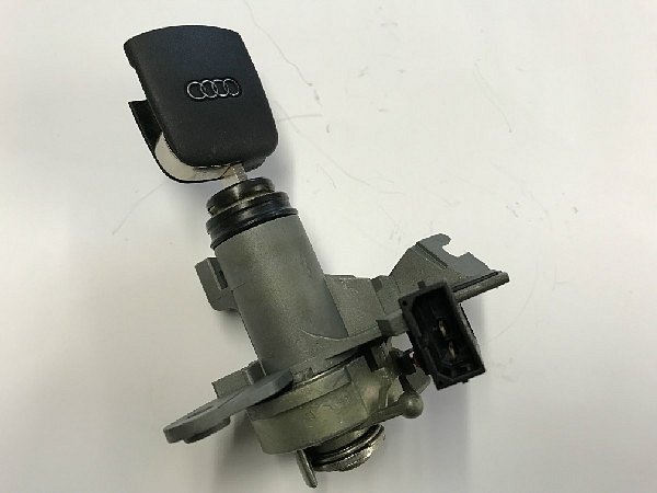 8E0 827 573 mechanizmus zámek s  klíčem Audi a vložkou zámku na Audi A4 B6 8E 2001 - 2005 . - 6