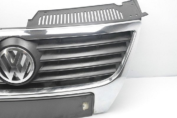 3C0 853 651B    Maska přední Grill  mřížka nárazníku  Passat B6 2006 - 2010 3C - 3