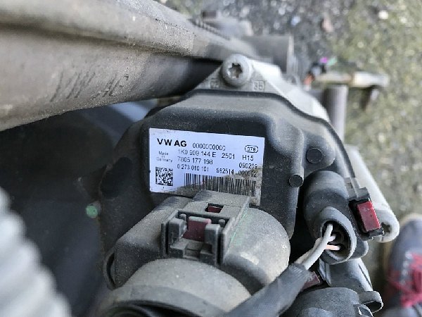 1K1 423 051DL  VW Golf 5 6 EOS  A3 Hřeben řízení.elektrické řízení - - 4