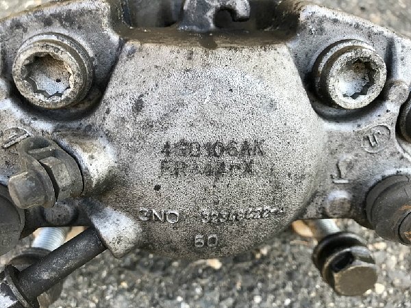 4G0 106AK Brzdič přední kolo Přední pravý brzdový třmen- Audi A6 4G C7 2012 3,0 TDI - 3