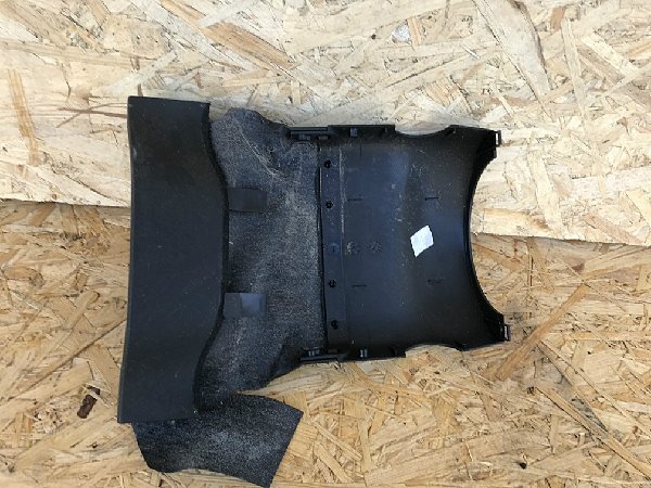 8P0 953 515   Audi A3 8P 2003 -  Plast na volantovou tyč  zakrytí páček pod volantem - Sloupek řízení  - Surround Black - 2