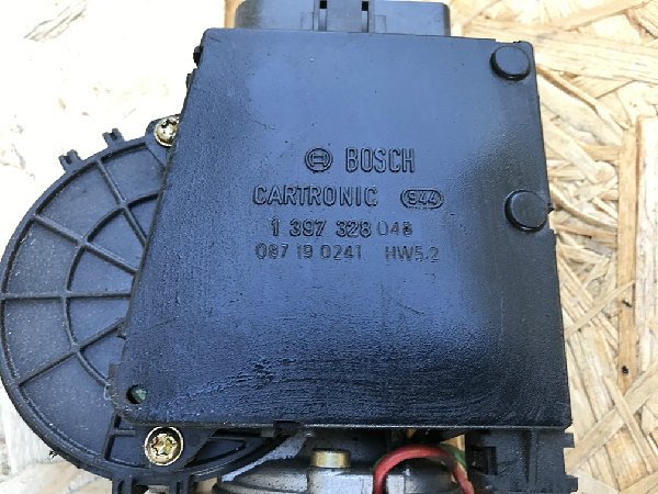 Bosch 1 397 328 048 Volkswagen Sharan (2000 - 2010) SEAT Alhambra [00-10] Motor stěračů předního skla - 2