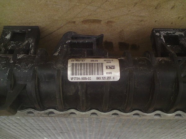   8K0 121 251H  Chladič vody  Audi A4 S4 8K A5 - 4