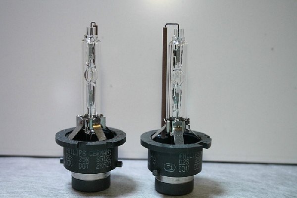 Xenová výbojka D2S Xenon Philips D2S 4300K - 2