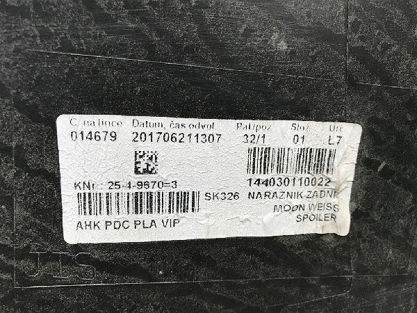 565 807 521 GRU Škoda Kodiaq nárazník - zadní spoiler na tažné zařízení + na PDC - 9