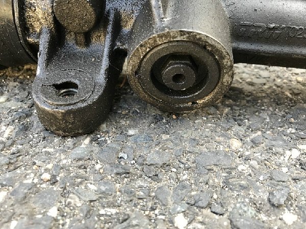 6Q1 423 055E  Škoda FABIA Hřeben řízení , servo hydraulické řízení - 10