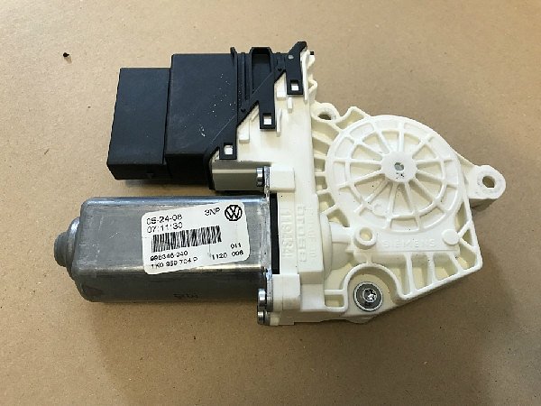 1K0 959 704 P VW Golf 5 + 6 Kombi Variant  Motorek stahovačky stahování spouštění okna skla zadní dveře PZ - 2