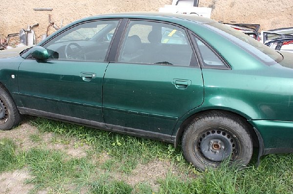 AUDI A4 1,8T AEB náhradní díly limuzína zelená metal LZ6L -  - 5