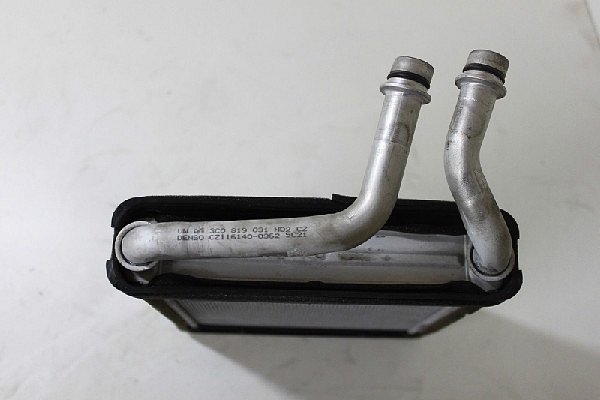 3C0 819 031 Radiator topení vložka VW Golf 6 04-13 Passat 3C 06-15 Tepelný výměník Tiguan CC Scirocco - 3