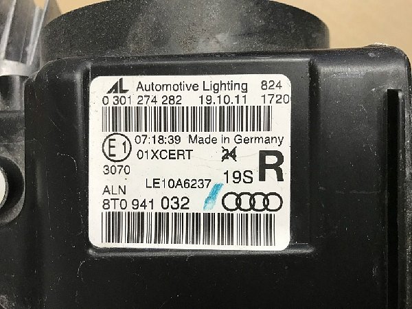 8T0 941 032 Audi A5 8T 20 12- světlomet Xenon  PP. Bixenon LED denní svícení / Světlo přední světlomet svítilna pravá strana spolujezdec  - 9