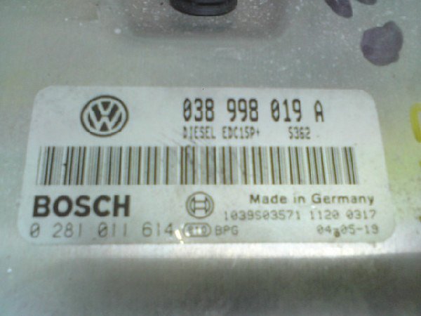 Řídící jednotka motoru    038 998 019A - 2