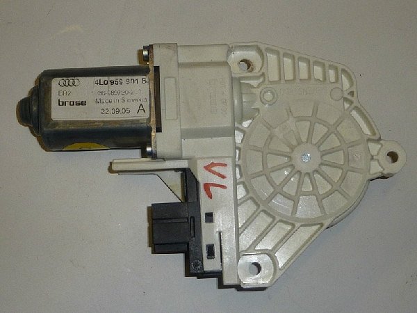 4L0 959 801B  Audi Q7 2008 4L  Motorek -  elektrické spouštění stahovačky mechanizmu stahování okna strana řidič  - levé Přední dveře + levé Zadní - 2