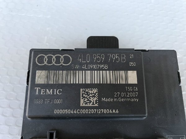  4L0 959 795B  Audi Q7 4L 2008   Jednotka dveří řidiče levé  Zadní  - 2