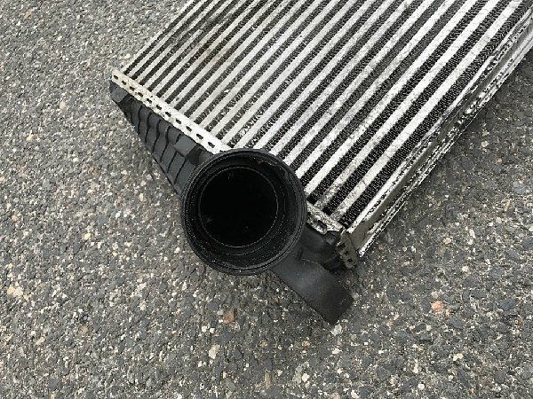  7L6 145 803C Chladič stlačeného vzduchu INTERCOOLER  AUDI Q7 3,0 TDI  - 2