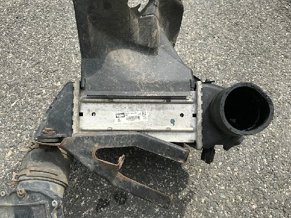 Intercooler , Chladič stlačeného vzduchu VW  GOLF 4  1,9TDI - 2