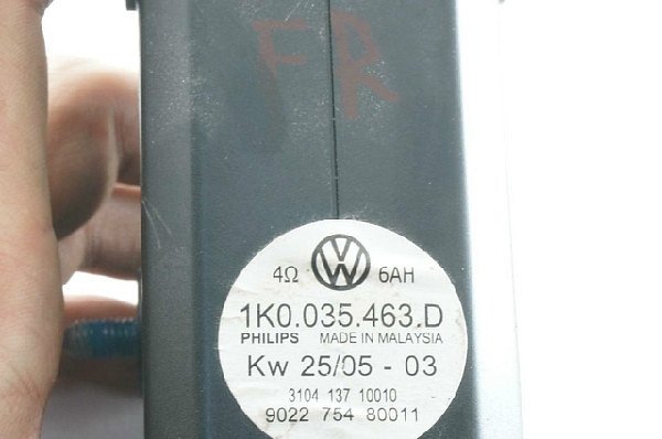 1K0 035 463 D VW Golf V 1K 1K1 1.6  Kmitočtová výhybka do dveří, crossover - 2