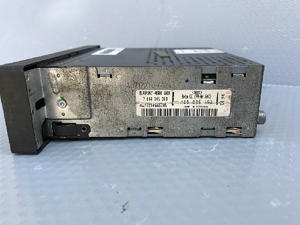 4D0 035 152 RÁDIO  Audi  100 A8  A6 C4 BETA   CC     4D0 035 152 Blaupunkt - 2