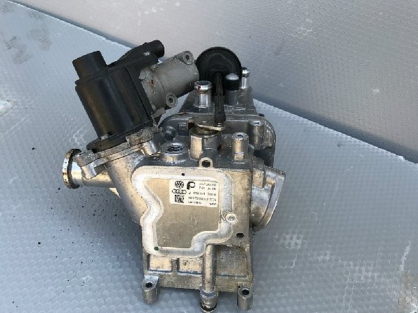 059 131 515R Audi A6  A4 8K  3.0 TDI recirkulační ventil výfukových plynů EGR chladič výfukových plynů - 3