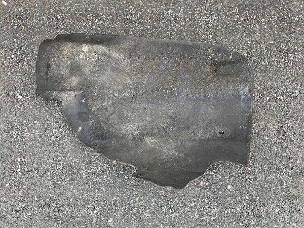 Audi A6 4G C7  podběh levého kola přední kolo řidič LP / blátič / - 2