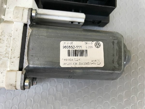 1K0 959 702 K  VW Golf 5 El .motorek stahování okna 1K0 959 702 K + Řídíci jednotka - 1K0 959 792G - 5