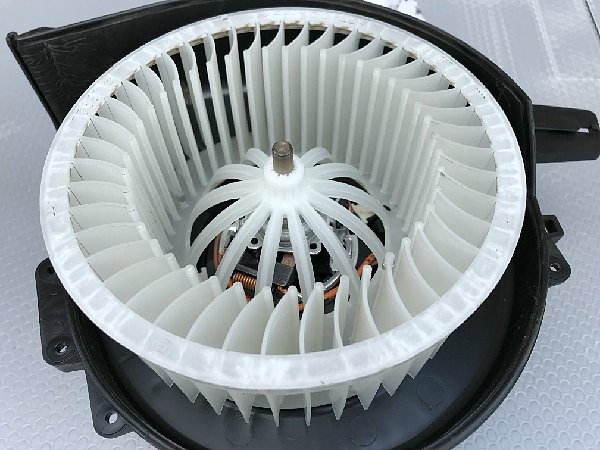 6R1 819 015A VW AUDI ŠKODA SEAT Větrák  Elektromotor  Vnitřní ventilátor  Interierový ventilátor  motor větráku - 2