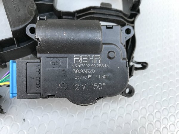  V32670029025843 Servomotor motorek nastavení klapky topení / klimatizace   A1 A2  IBIZA  FABIA RAPID  FOX POLO - 7