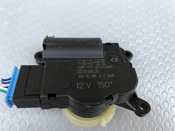  V32670029025843 Servomotor motorek nastavení klapky topení / klimatizace   A1 A2  IBIZA  FABIA RAPID  FOX POLO - 12