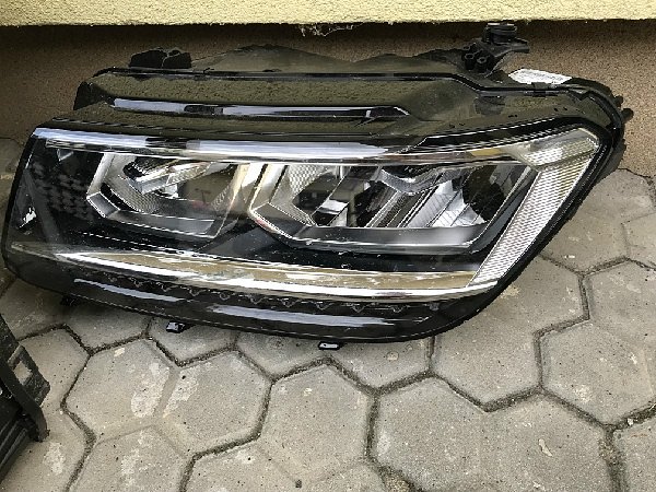  VW TIGUAN NÁHRADNÍ DÍLY  kapota nárazník mlhovka mřížka blatník světlo xenon led  - 7