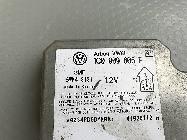  1C0 909 605F VW Audi Škoda Řídící jednotka airbagu  Airbagová jednotka - 2