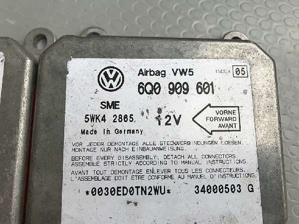 VW Audi Škoda Řídící jednotka airbagu - 3
