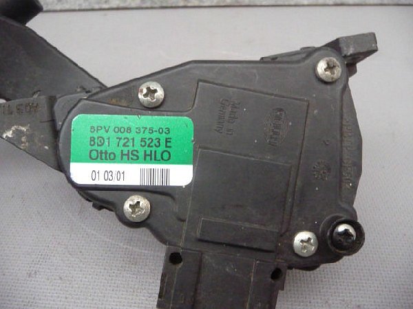Plynový pedál AUDI A4  8D1 721 523E - 2