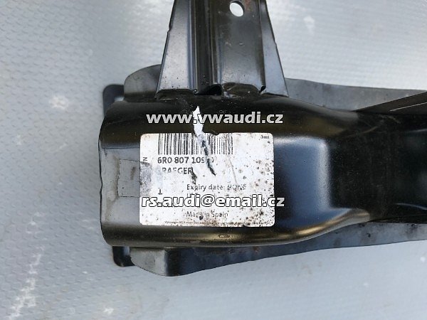  6R0 807 109C VW Polo 6R 2009 - 2014  Výstuha předního nárazníku  - 4