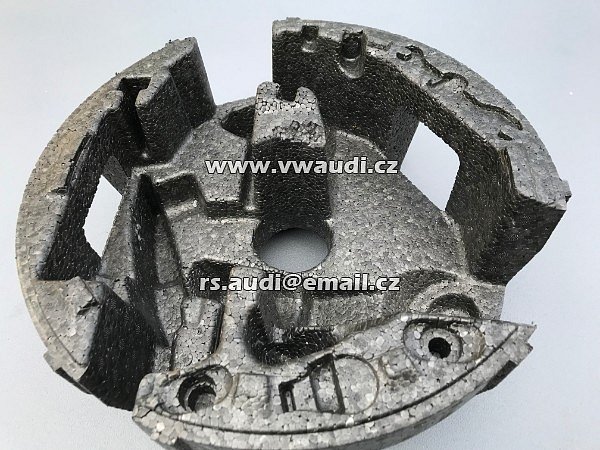  8D9 012 109A Audi A4 B5 8D0 1997 - 2001   Držák heveru - výplň do rezervního kola držák nářadí a heveru Polystyrenová výplň - 2