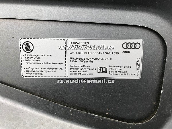  8T0 823 373 Audi A5 8T Kapota  víko motoru  - 14