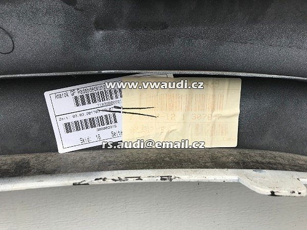 2H6 853 817 L VW Amarok Lem blatníku plast na blatník  - levý zadní LZ  - 7
