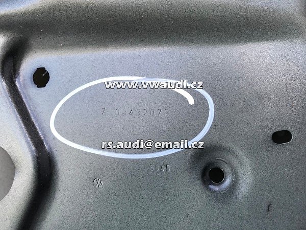 7N0 843 207 P VW Sharan 7N 2.0 TDi dveře levé zadní LZ dveře posuvné - 9