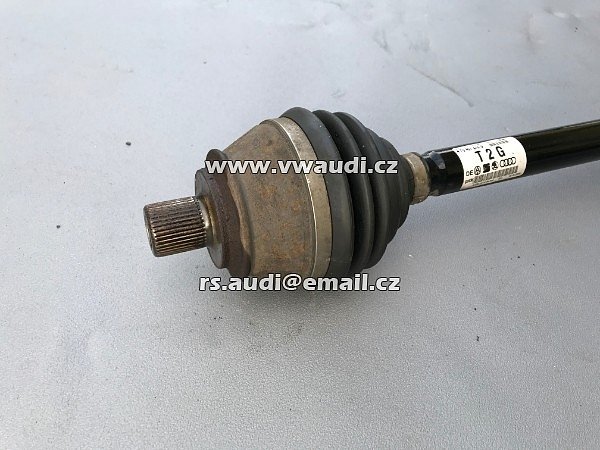 4F0 407 272 G  Audi 46 4F C5 2006 - 2010 4x4 Quattro 6st manuál.  poloosa hnací hřídel prvovýroba Strana PRAVÁ přední náprava  - 2