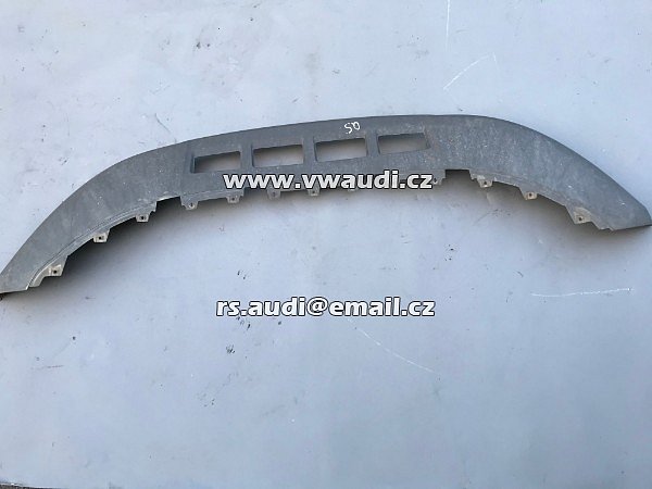 8R0 807 061C AUDI Q5 2008 - 2012  Nárazník - Spoiler  -  spodní část předního nárazníku   - 2