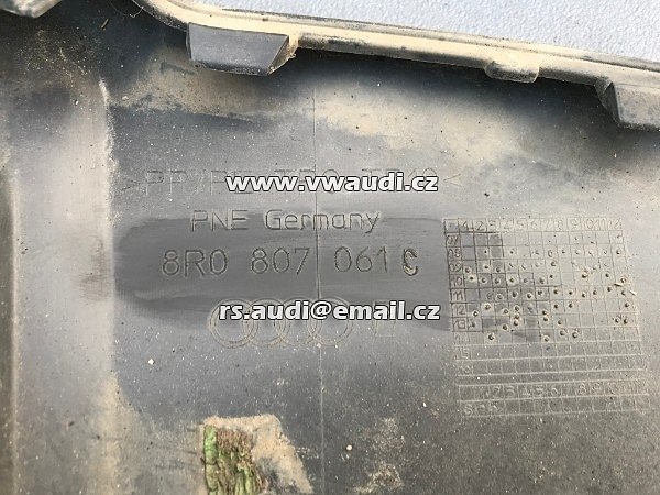 8R0 807 061C AUDI Q5 2008 - 2012  Nárazník - Spoiler  -  spodní část předního nárazníku   - 6