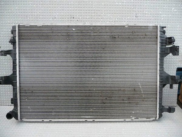 chladič vodní VW T5 2.0TDI7E0 121 253A - 2