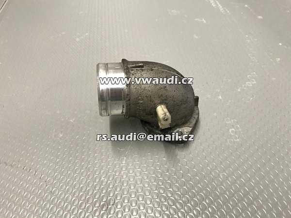 7H0 129 654A Příruba koleno sání k turbu turbodmychadlo VW T5 2,5 TDI 7HO129654A - 2