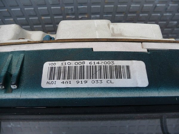 Tachometr AUDI 100 C4 2,5 TDI - 2