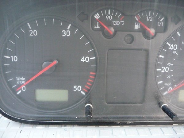 Tachometr  VW T4 2,5 TDI  - 3