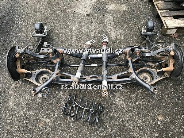 VW Golf 6 MK6 VI  3 + 5dvéř . karoserie  ZADNÍ NÁPRAVA  pružiny  - 2