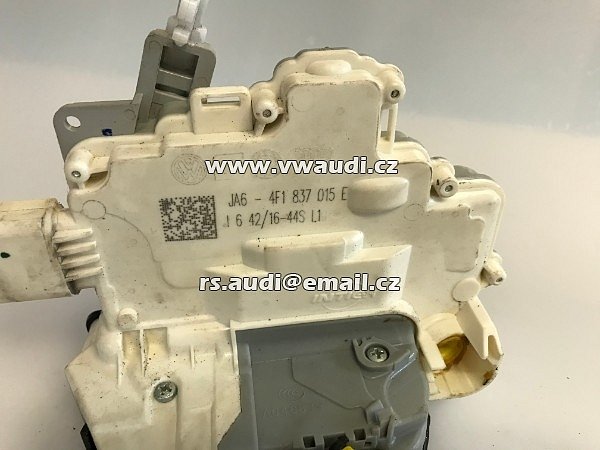 4F1 837 015E, 4F1837015E, 4f1 837 015e Audi A6 4F C6 Zámek dveří - centrálního zamykání Přední LEVÉ  dveře LP řidič  - 4