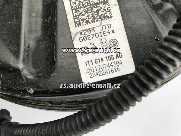 VW Touran Golf 5 6 V VI.   Brzdový válec - posilovač brzd s hlavním brzd.válcem a s nádobkou - 3