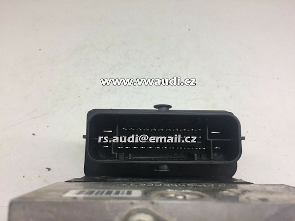  3AA 614 109BK  17654070 54085622V 17618970A  VW Passat  B7 2010 až 2015 B7 ABS čerpadlo a řídicí jednotka ECU -  3AA 614 109 BK - 2