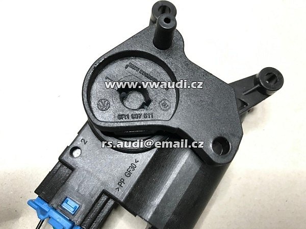  6R1 907 511 Servomotor nastavení klapky cirkulaci vzduchu topení / klimatizace  AC  - 4