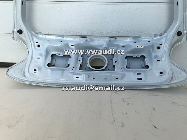 2G6 827 025B Zadní dveře . víko kufru .páté  VW Polo VI 2G (AW, BZ) 1.0 TSI 85 kW 115 PS dveře  - 6